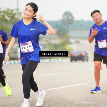 Runner Photo 7413936
