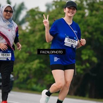 Runner Photo 7413937