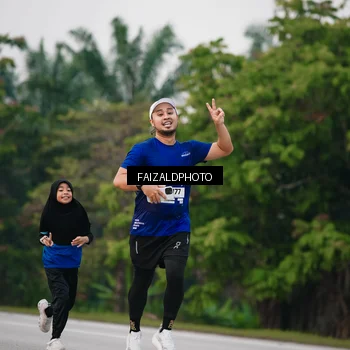 Runner Photo 7413942