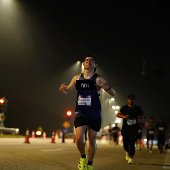 Runner Photo 7413946