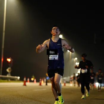 Runner Photo 7413948