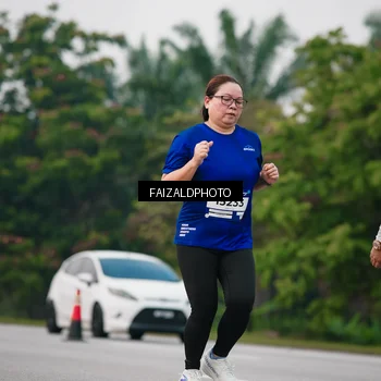 Runner Photo 7413959
