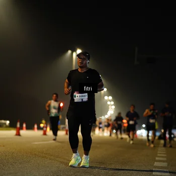 Runner Photo 7413961