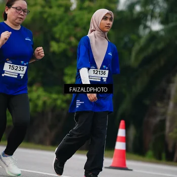 Runner Photo 7413962