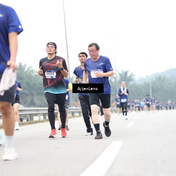 Runner Photo 7413974