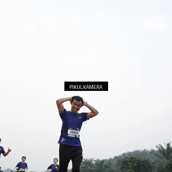 Runner Photo 7413976