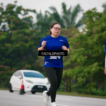 Runner Photo 7413978