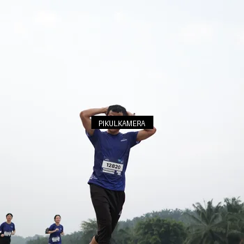 Runner Photo 7413979