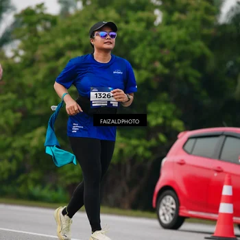 Runner Photo 7413985