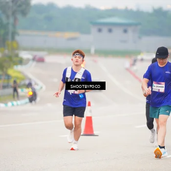 Runner Photo 7413996