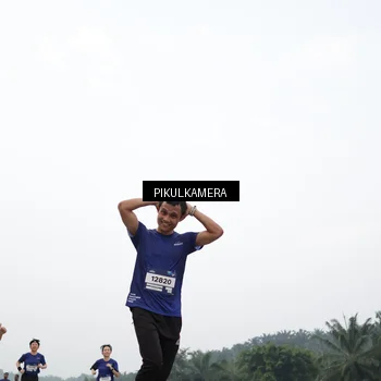 Runner Photo 7413999