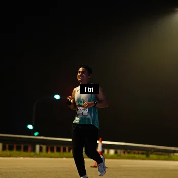 Runner Photo 7414004