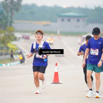 Runner Photo 7414005