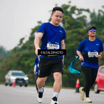 Runner Photo 7414006