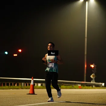 Runner Photo 7414013