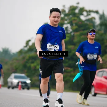 Runner Photo 7414018