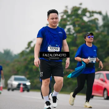 Runner Photo 7414022