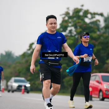Runner Photo 7414024