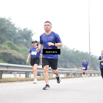 Runner Photo 7414038