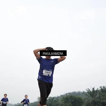 Runner Photo 7414047