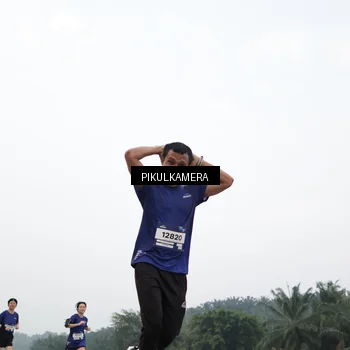 Runner Photo 7414063