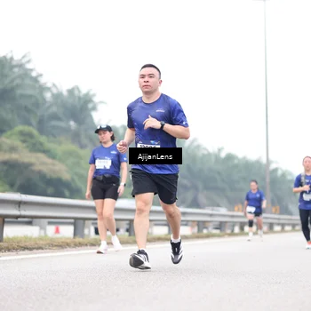 Runner Photo 7414064