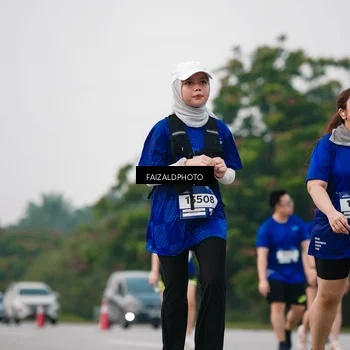 Runner Photo 7414065