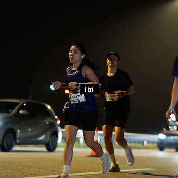 Runner Photo 7414072