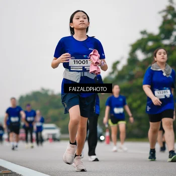 Runner Photo 7414080