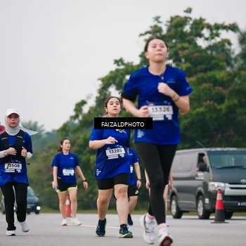 Runner Photo 7414083