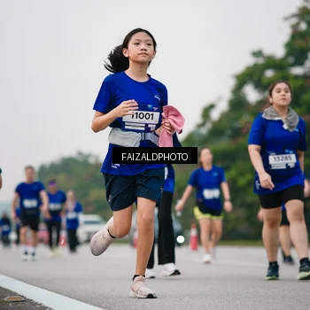 Runner Photo 7414084