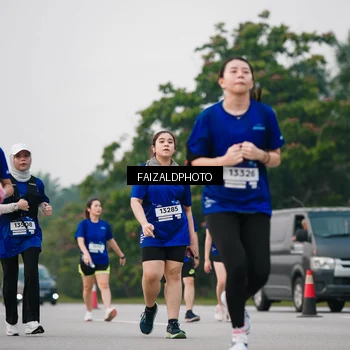 Runner Photo 7414086
