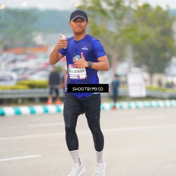 Runner Photo 7414090