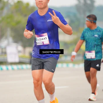Runner Photo 7414096