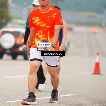 Runner Photo 7414105