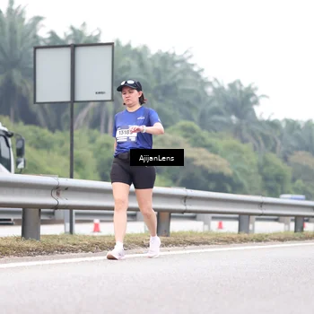Runner Photo 7414106