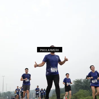 Runner Photo 7414108