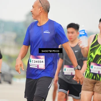 Runner Photo 7414117