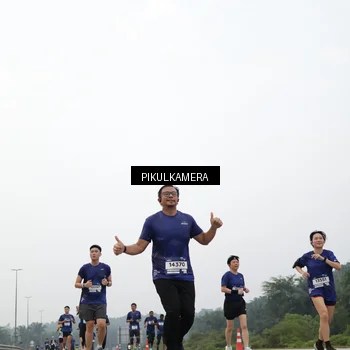 Runner Photo 7414127