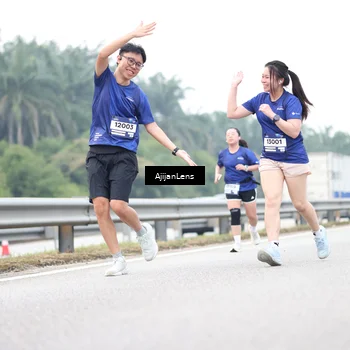 Runner Photo 7414156