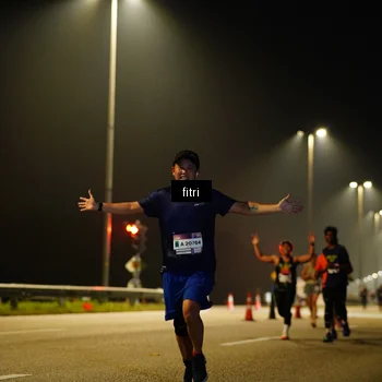 Runner Photo 7414159