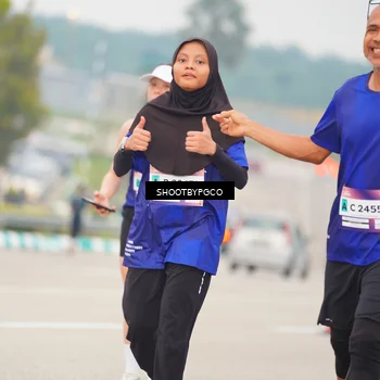 Runner Photo 7414176