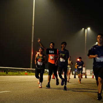 Runner Photo 7414181