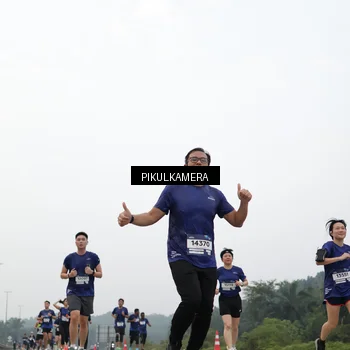 Runner Photo 7414192