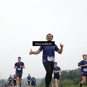 Runner Photo 7414194