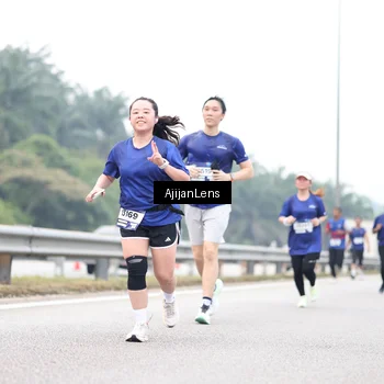 Runner Photo 7414215