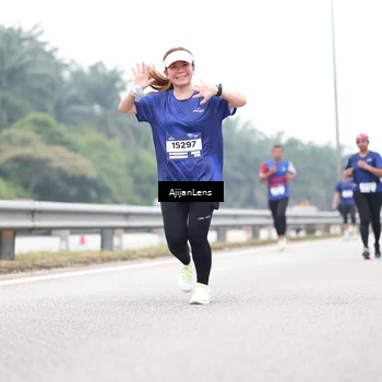 Runner Photo 7414235