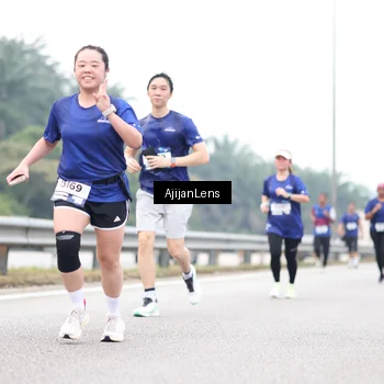 Runner Photo 7414236