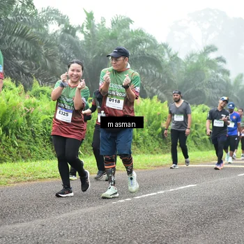 Runner Photo 7414240