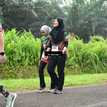 Runner Photo 7414249